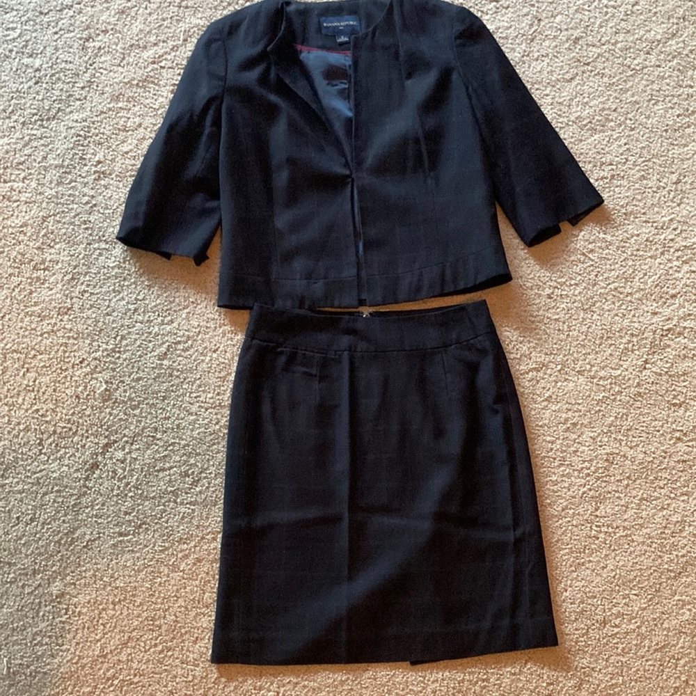 Summer suit from Banana Republic